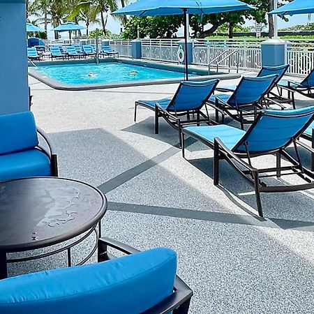 Solara Surfside Hotel Bagian luar foto