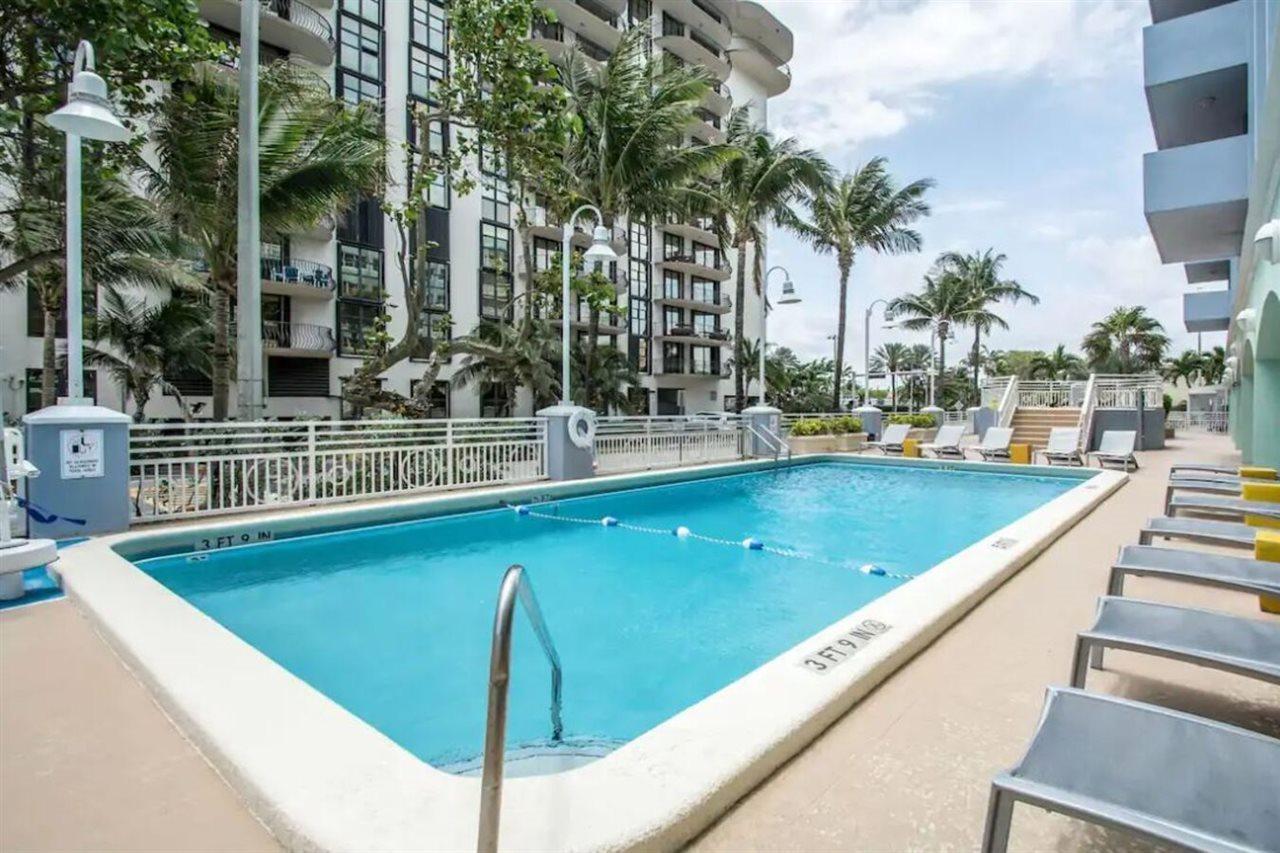Solara Surfside Hotel Bagian luar foto