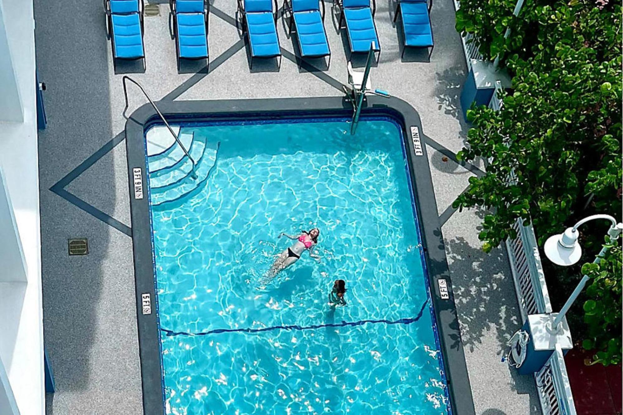 Solara Surfside Hotel Bagian luar foto